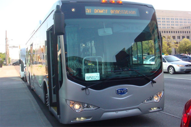 ИКЕМ преговаря с BYD, най-големият китайски производител на електрически автобуси