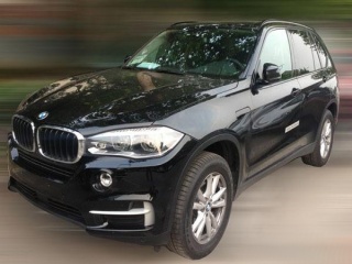 Хибридното BMW X5 излезе на светло