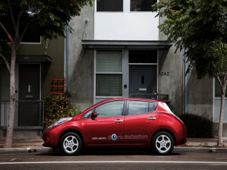 Nissan пуска евтин Leaf в САЩ