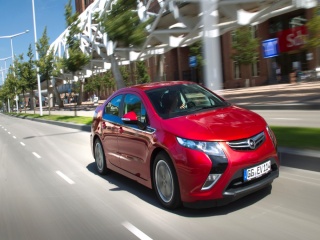 Opel Ampera е № 1 сред леките електромобили на пазара през изминалите десет месеца независимо от затруднената икономическа обстановка