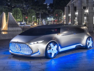 Автономната водородна кола Vision Tokyo е луксозен салон на колела