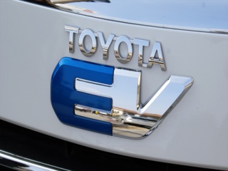 Toyota принудена да строи електрически автомобили в Китай
