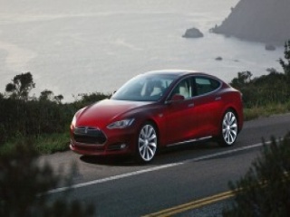 Tesla работи върху Model S за високи скорости