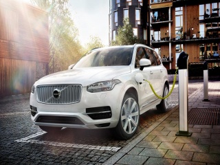 Хибридната система на Volvo XC90 в детайли