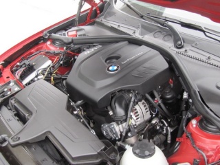 BMW показва двуместен концепт