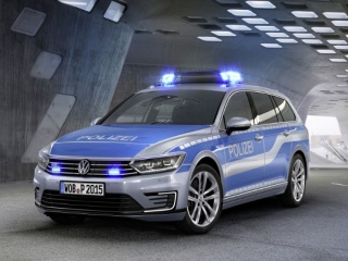 Немската полиция се влюби в електромобил: Passat GTE