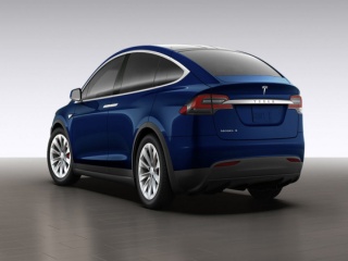 Tesla Model X с 27000 резервации