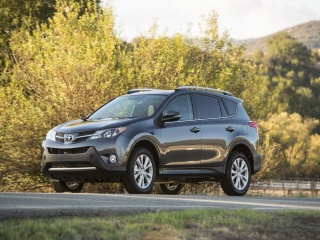 Новият RAV4 може да се появи и като хибрид