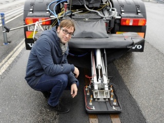 Volvo тества електрически пътища