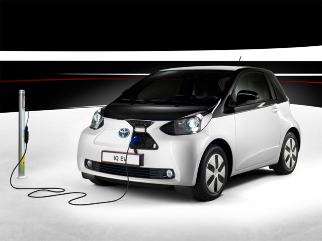 Toyota IQ - електромобилът за града