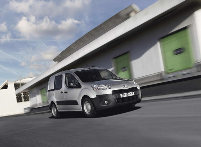 Peugeot пуска изцяло електрически Partner