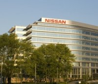 Nissan_230