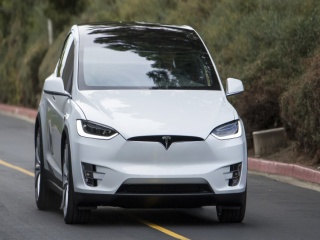 Ще има и четвърти модел на Tesla