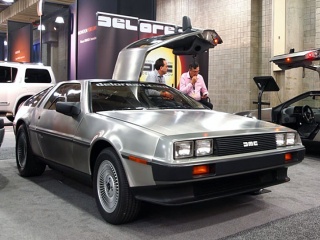Електрическият DeLorean тръгва в серия