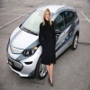 Шефът на GM Pam Fletcher за новия Chevy Болт EV